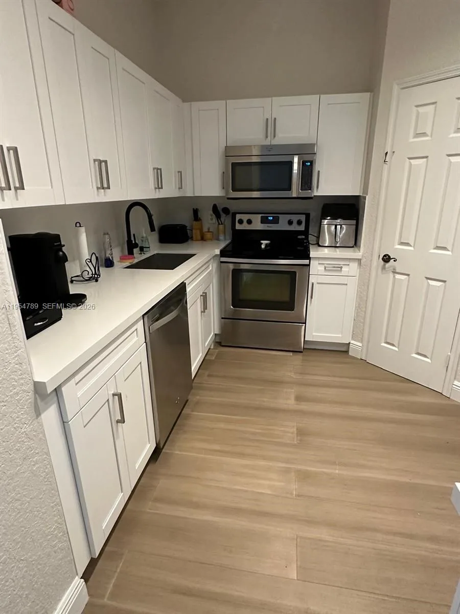 1948 SE 24th Ave, Homestead, FL 33035 photo 8