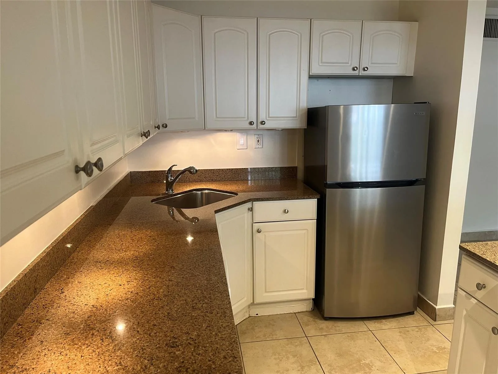 1414 NE 5th Terrace # 2, Fort Lauderdale, FL 33304 — zdjęcie 5