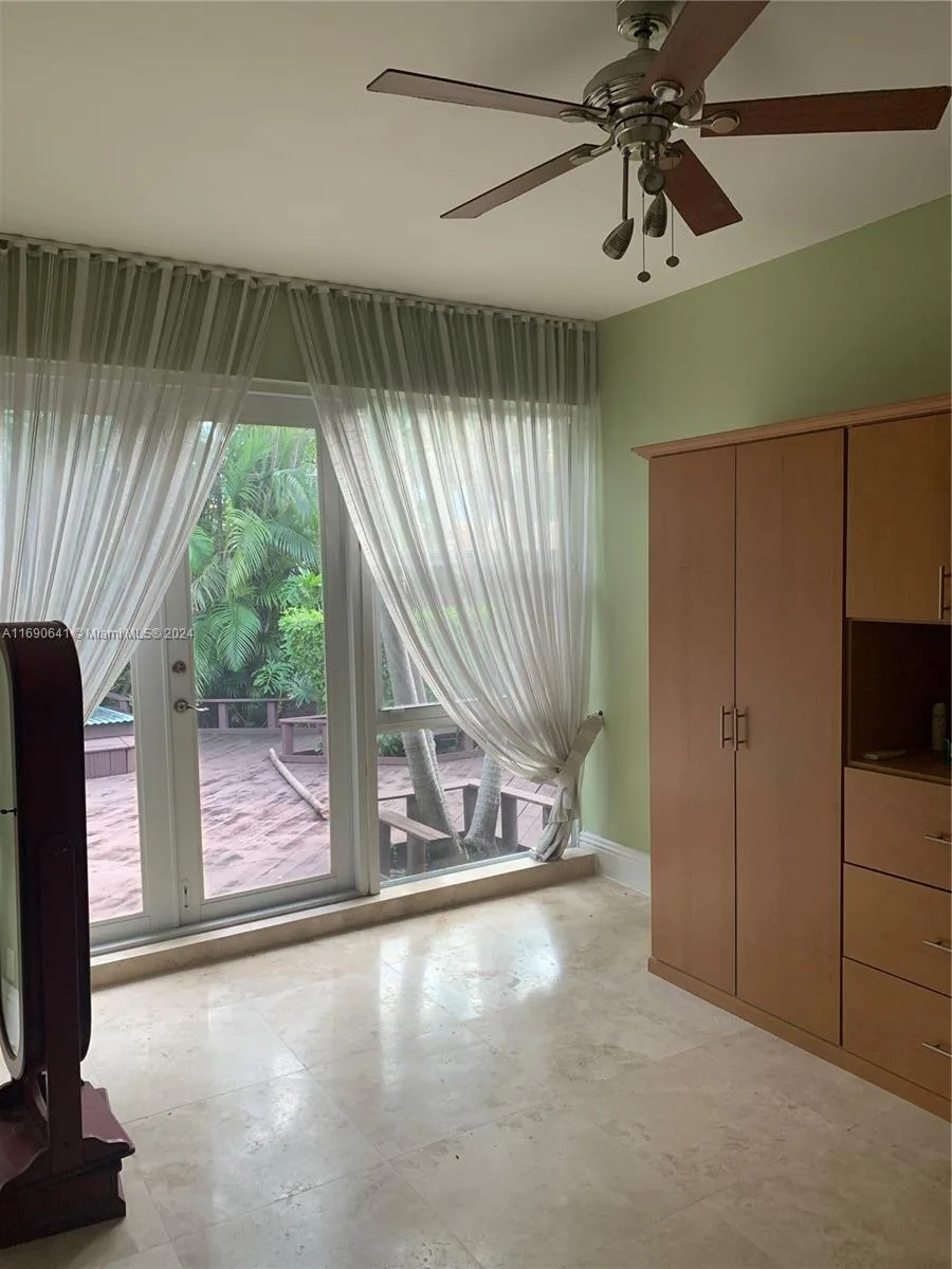 310 191st Ter, Sunny Isles Beach, FL 33160 photo 11