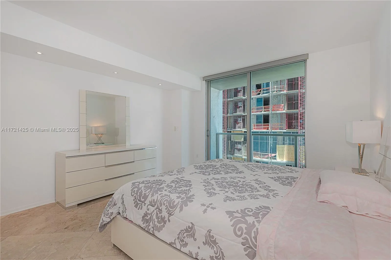 55 SE 6th St # 1507, Miami, FL 33131 photo 11