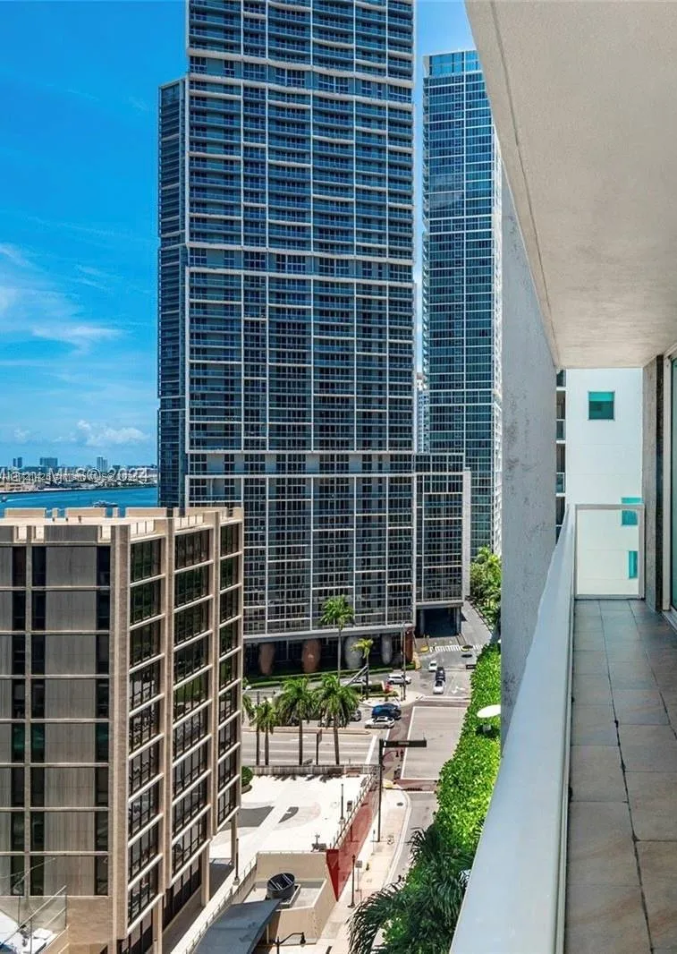 55 SE 6th St # 1507, Miami, FL 33131 photo 4
