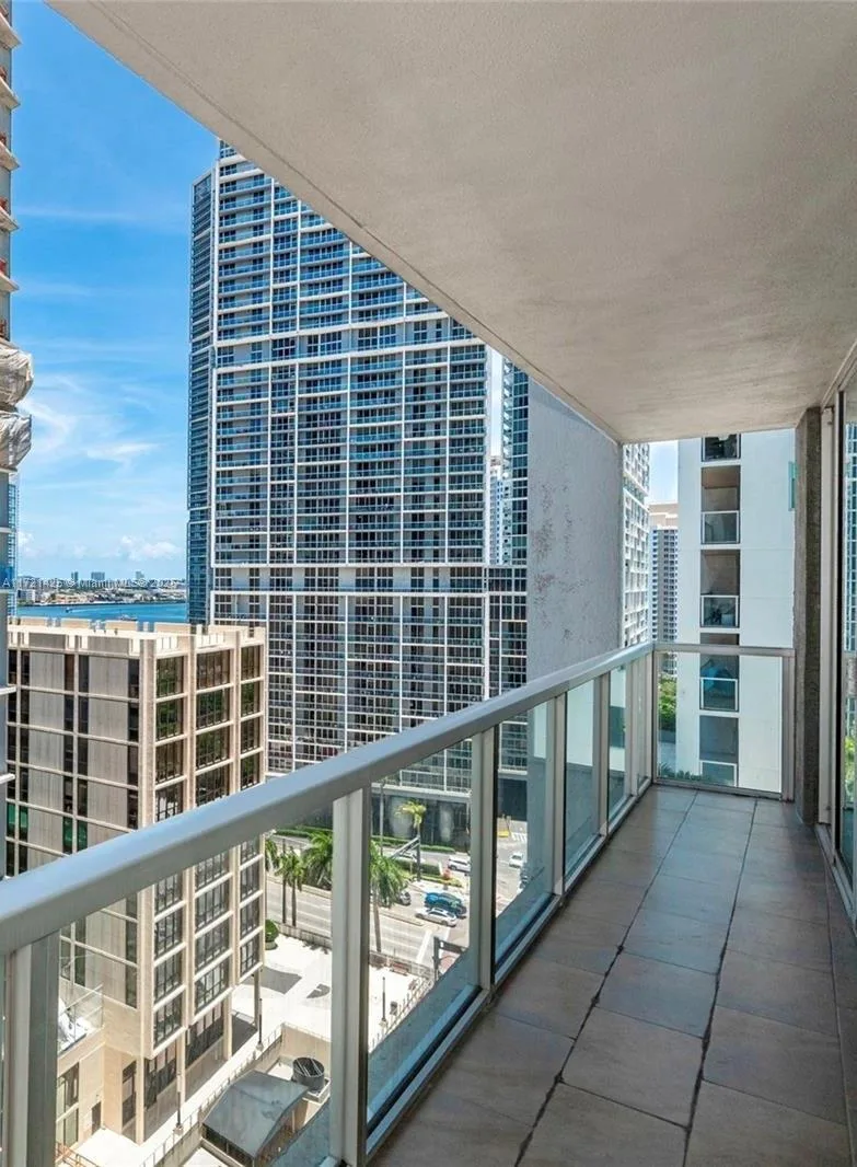 55 SE 6th St # 1507, Miami, FL 33131 photo 5