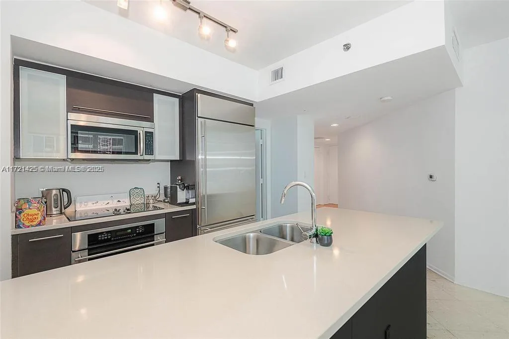55 SE 6th St # 1507, Miami, FL 33131 photo 6