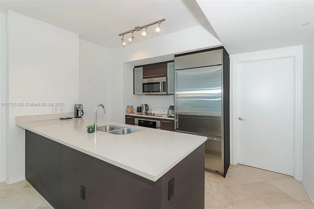 55 SE 6th St # 1507, Miami, FL 33131 photo 7
