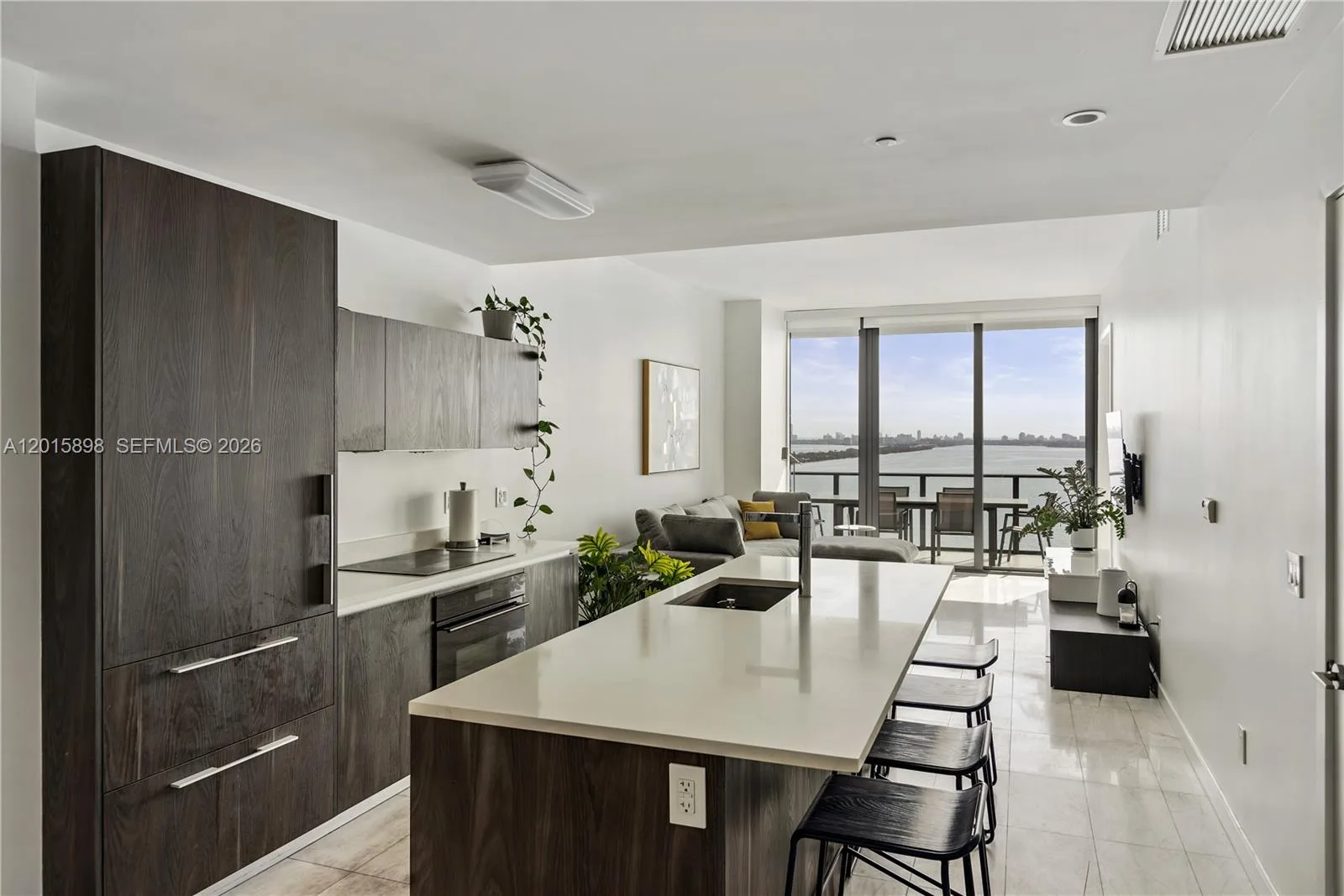 480 NE 31st St # 1802, Miami, FL 33137 photo 2