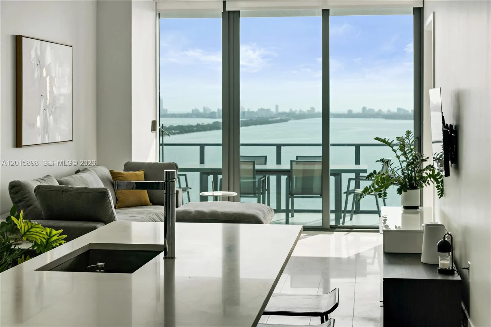 480 NE 31st St # 1802, Miami, FL 33137 photo 3