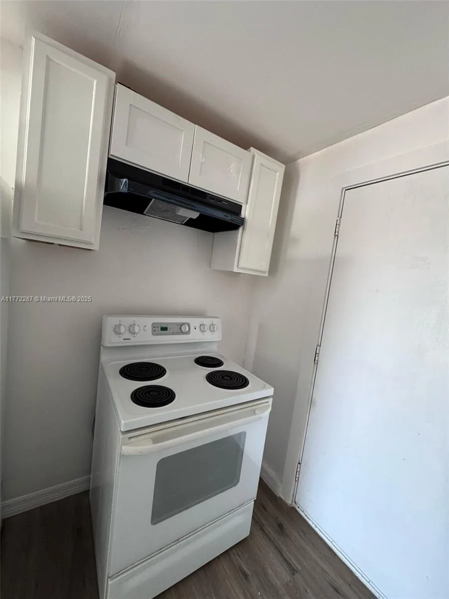 3608 Sammy Watkins Ave # 4, Fort Myers, FL 33901 photo 3