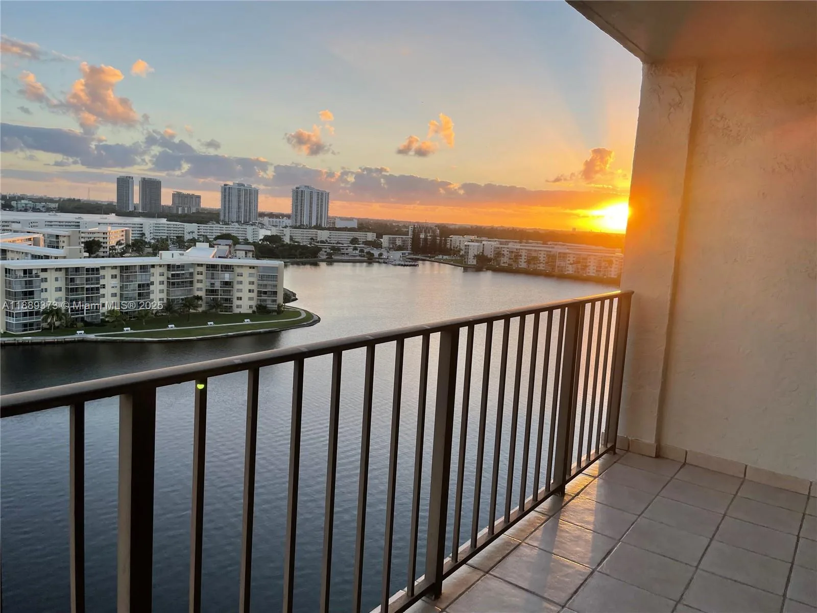 18151 NE 31st Ct # 1411, Aventura, FL 33160 photo 9
