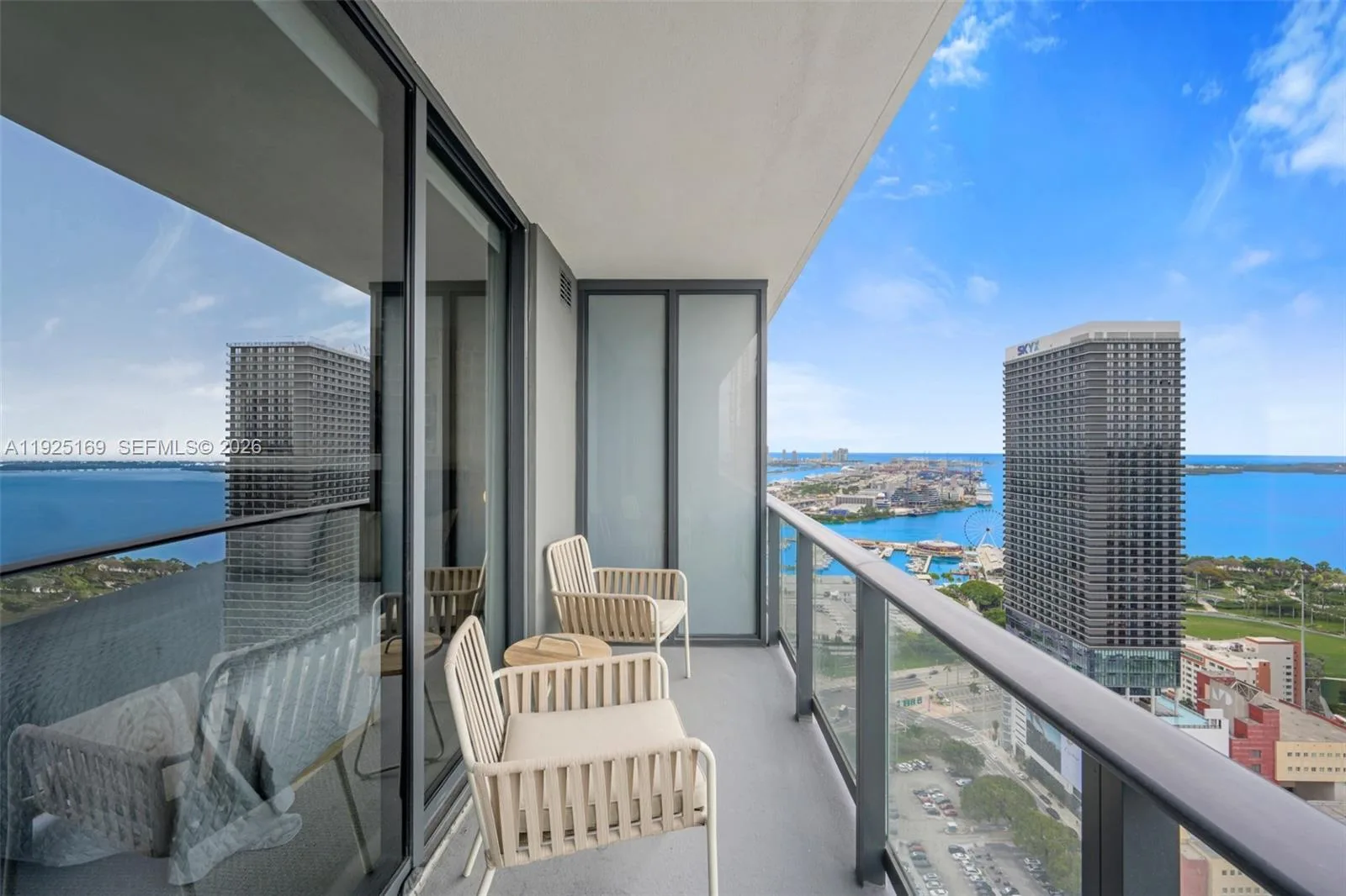 159 NE 6th St # 3810, Miami, FL 33132 photo 10