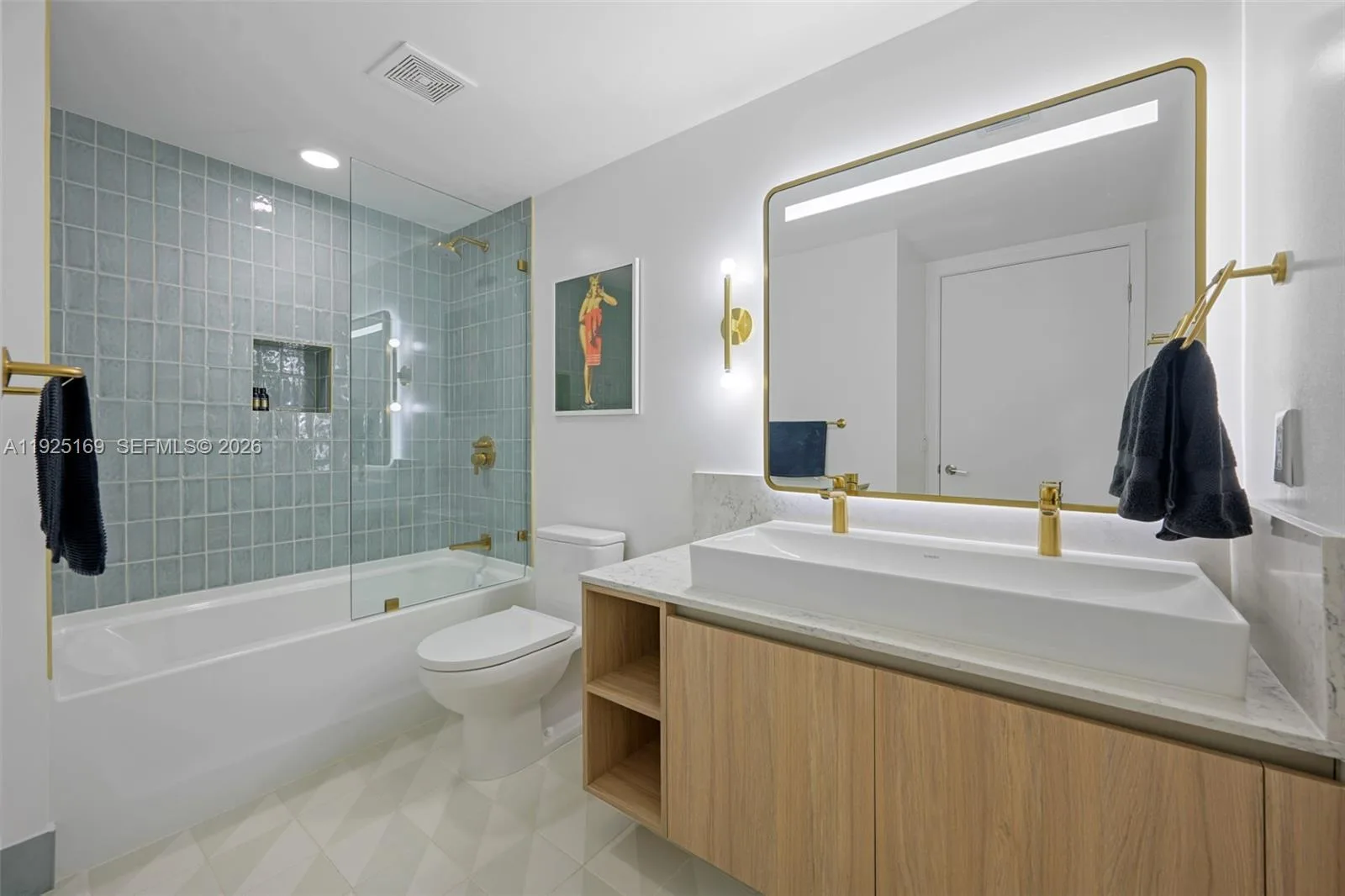 159 NE 6th St # 3810, Miami, FL 33132 photo 7