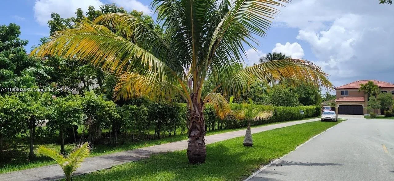 157th CT SW 65th TERRACE, Miami, FL 33193 photo 5