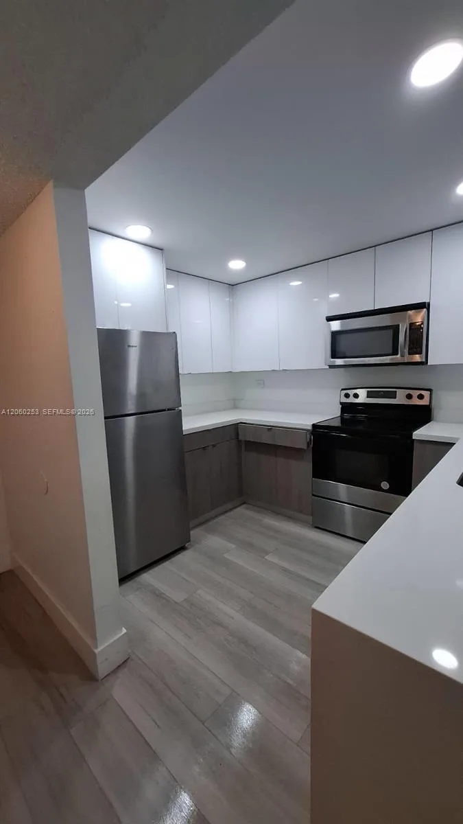 20860 San Simeon Way # 108-6, Miami, FL 33179 — zdjęcie 3