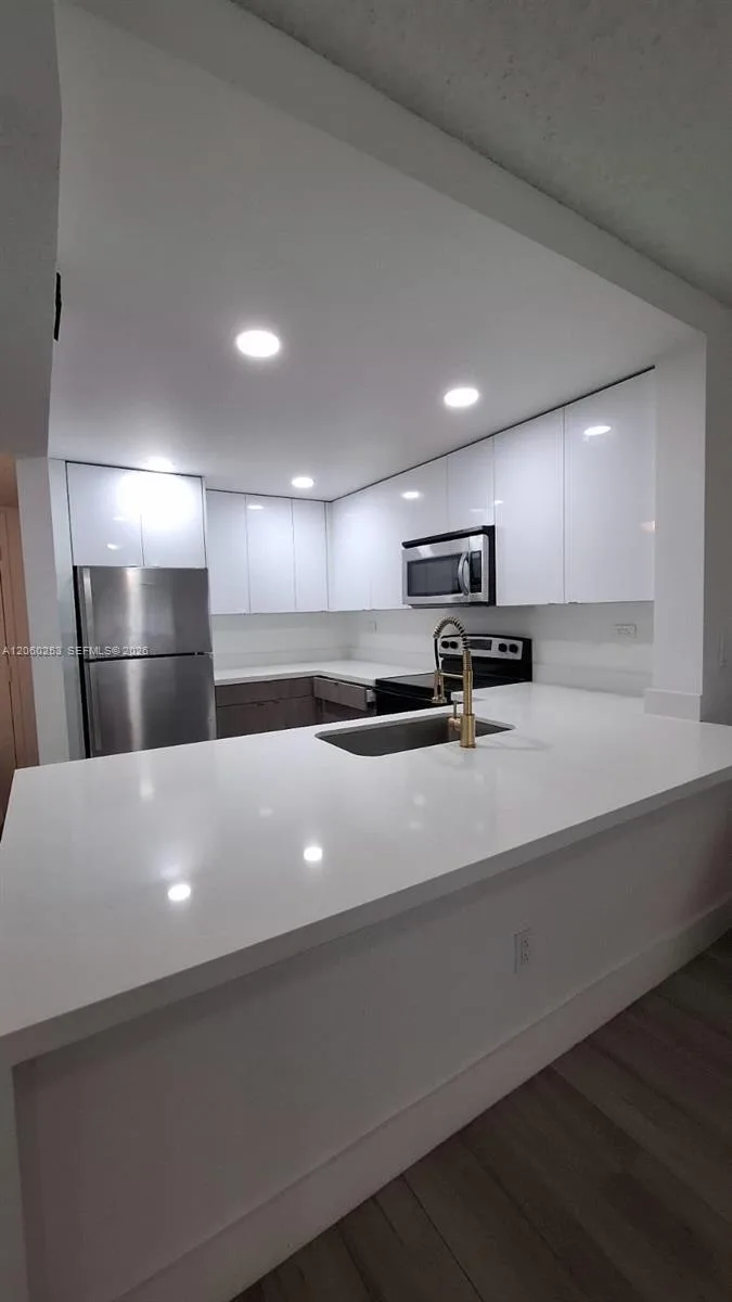 20860 San Simeon Way # 108-6, Miami, FL 33179 — zdjęcie 4