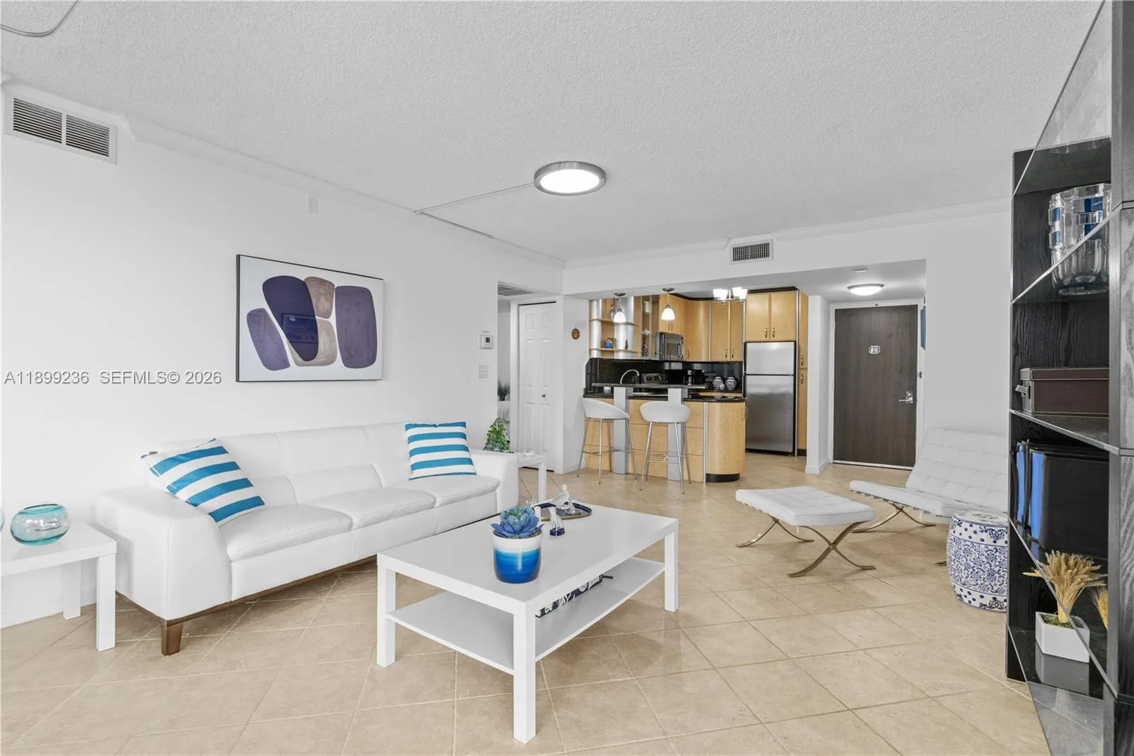 20379 W Country Club Dr # 2039, Aventura, FL 33180 photo 3