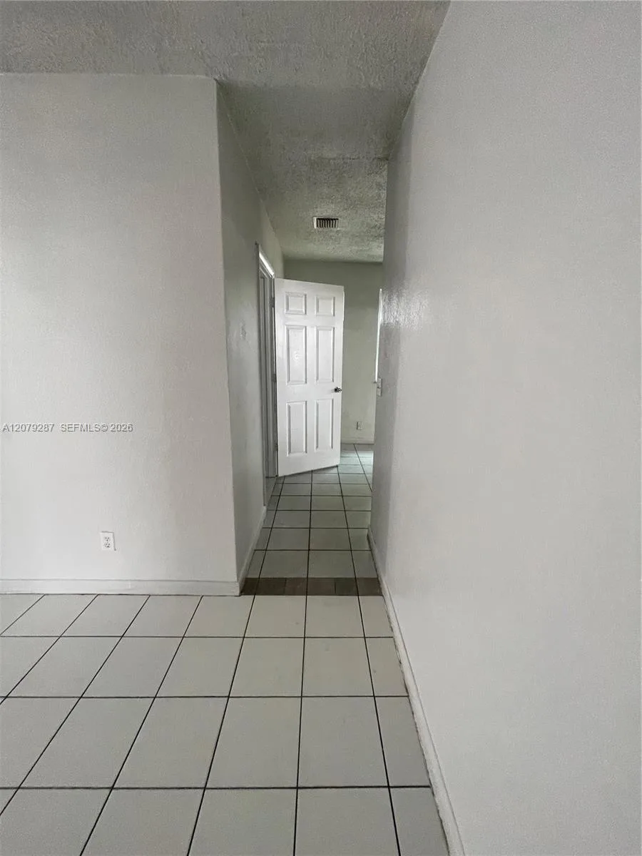 2105 Monroe Ter # 1, Hollywood, FL 33020 photo 11