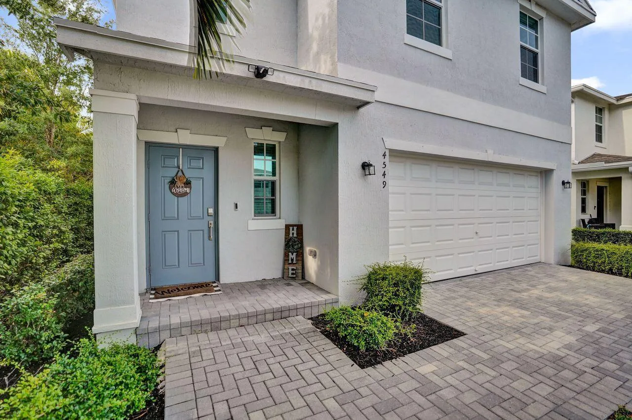 4549 Dow Lane, FL 33463 photo 4