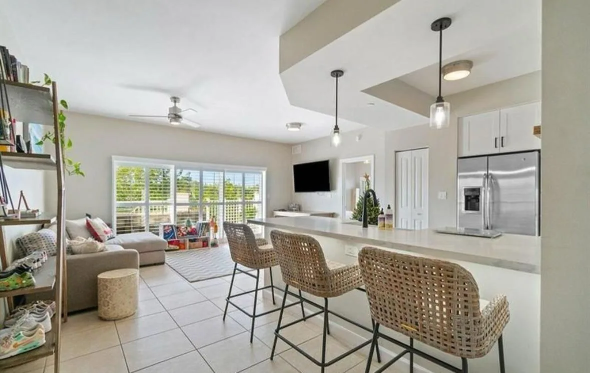 1931 NE 2nd Street # 305, Deerfield Beach, FL 33441 photo 2