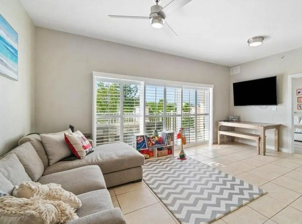 1931 NE 2nd Street # 305, Deerfield Beach, FL 33441 photo 3