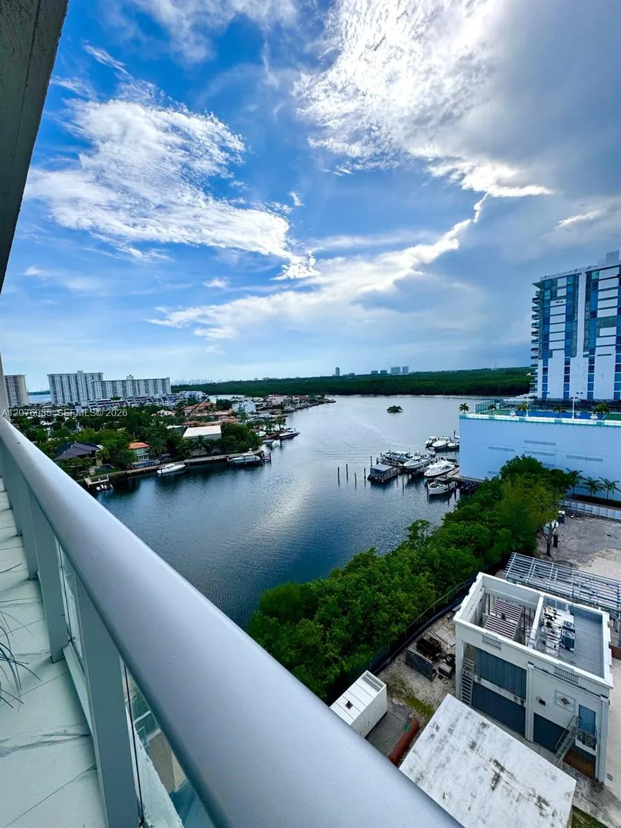 330 Sunny Isles Blvd # 1001, Sunny Isles Beach, FL 33160 photo 10