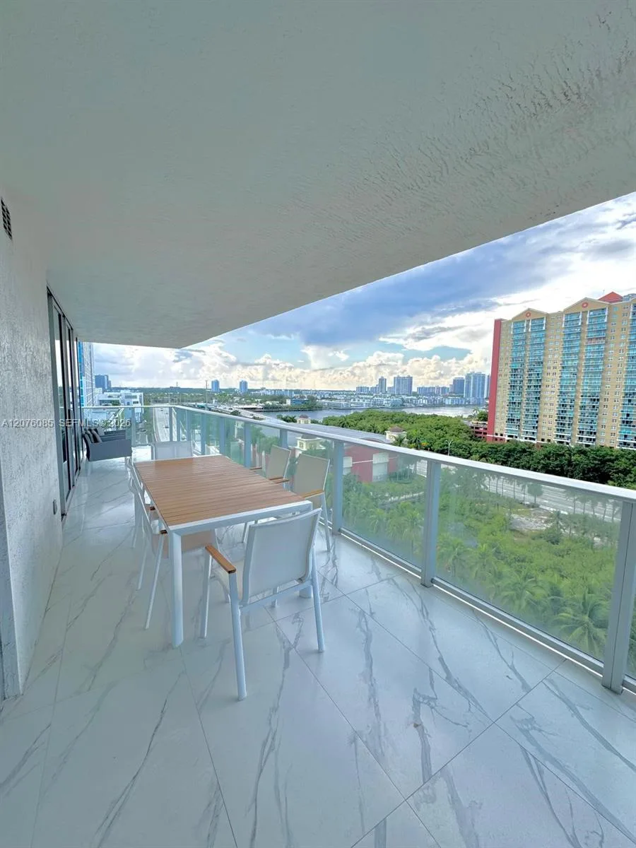 330 Sunny Isles Blvd # 1001, Sunny Isles Beach, FL 33160 photo 9
