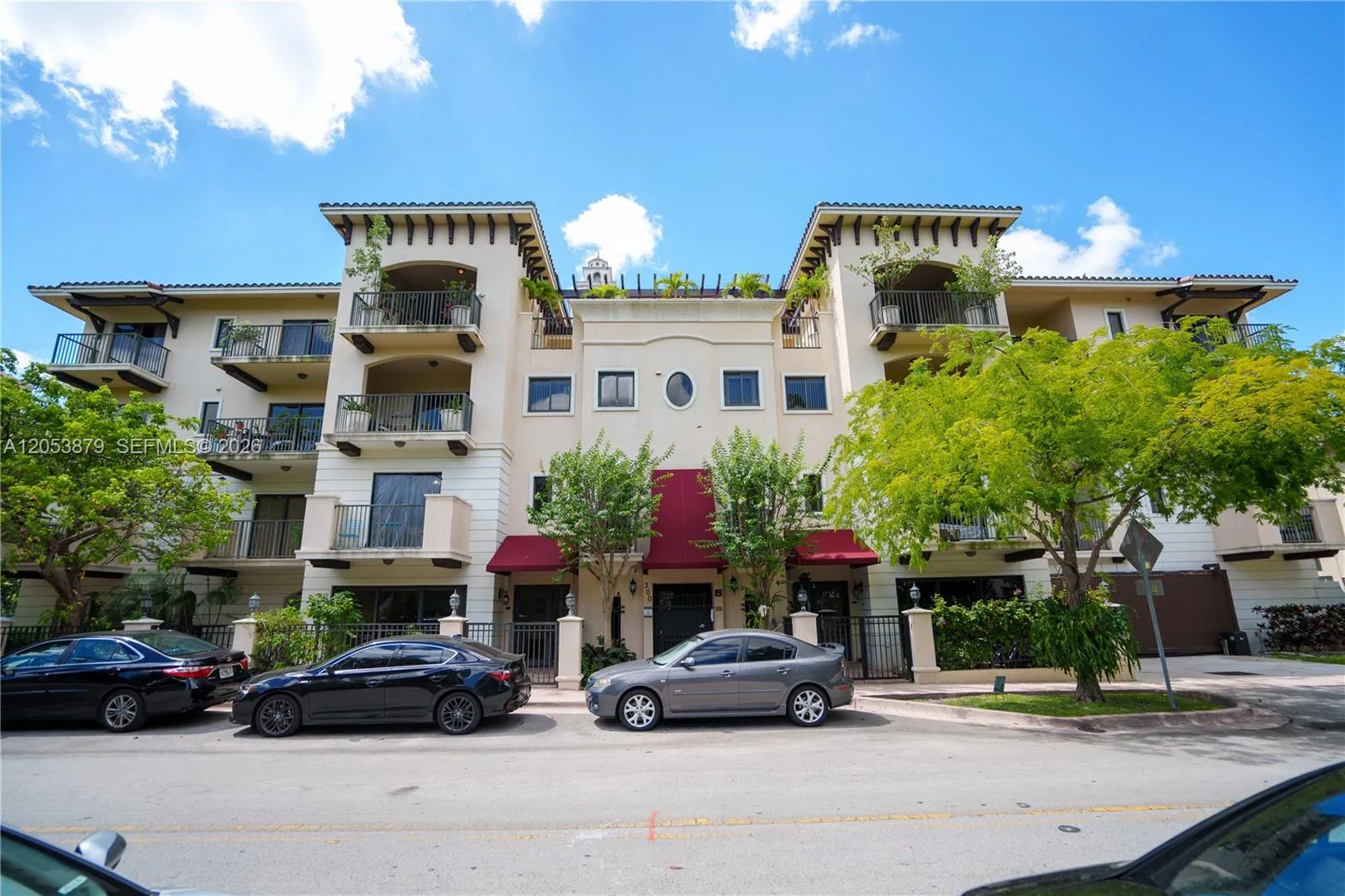 300 Majorca Ave # PH-403, Coral Gables, FL 33134
