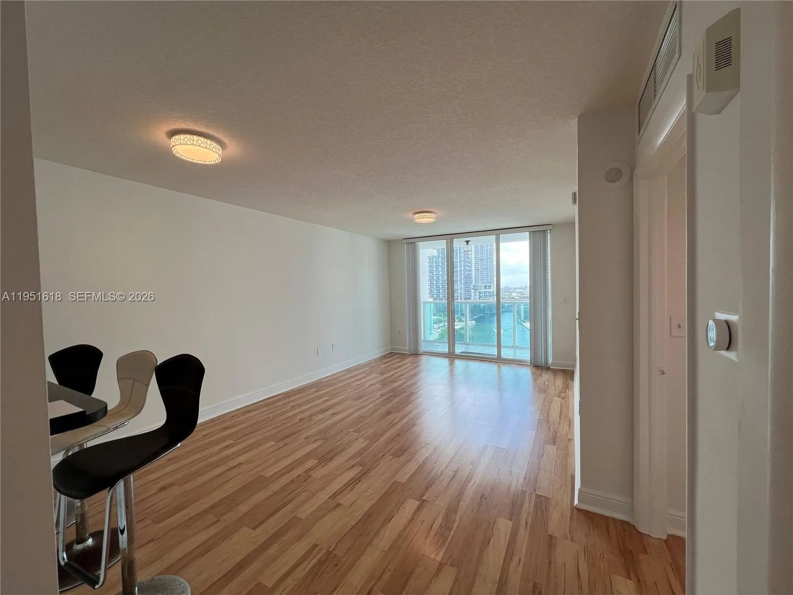31 SE 5th St # 1409, Miami, FL 33131 photo 10