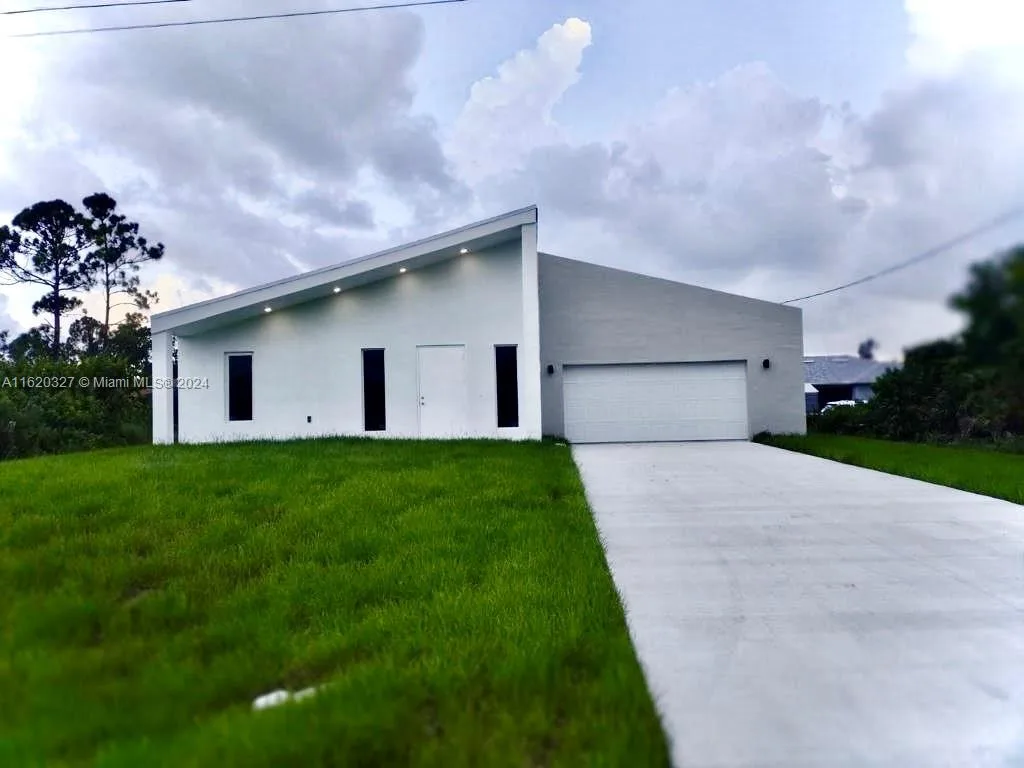 307 E 17th St # 0, Lehigh Acres, FL 33972