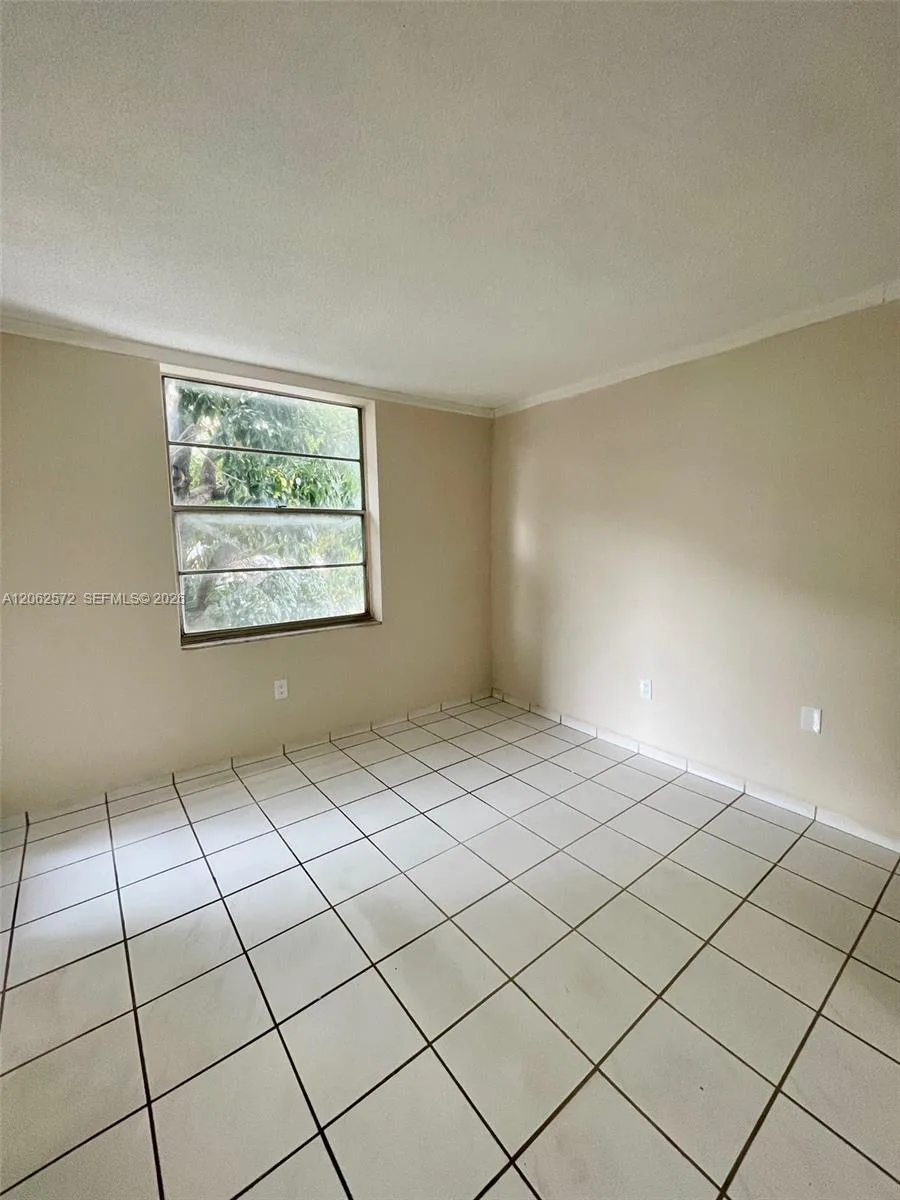 5625 W 20th Ave # 215, Hialeah, FL 33012 photo 13