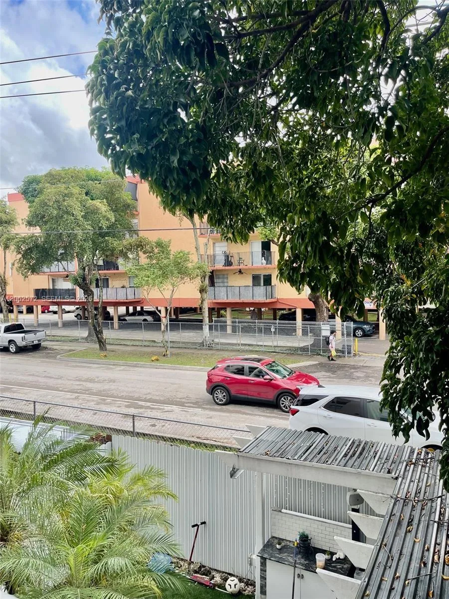 5625 W 20th Ave # 215, Hialeah, FL 33012 photo 8