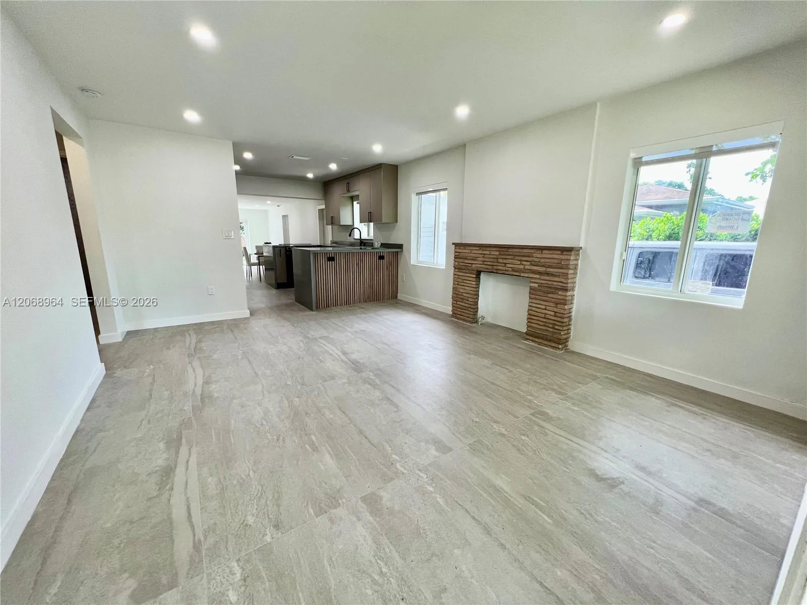 850 NE 127th St, North Miami, FL 33161 photo 5