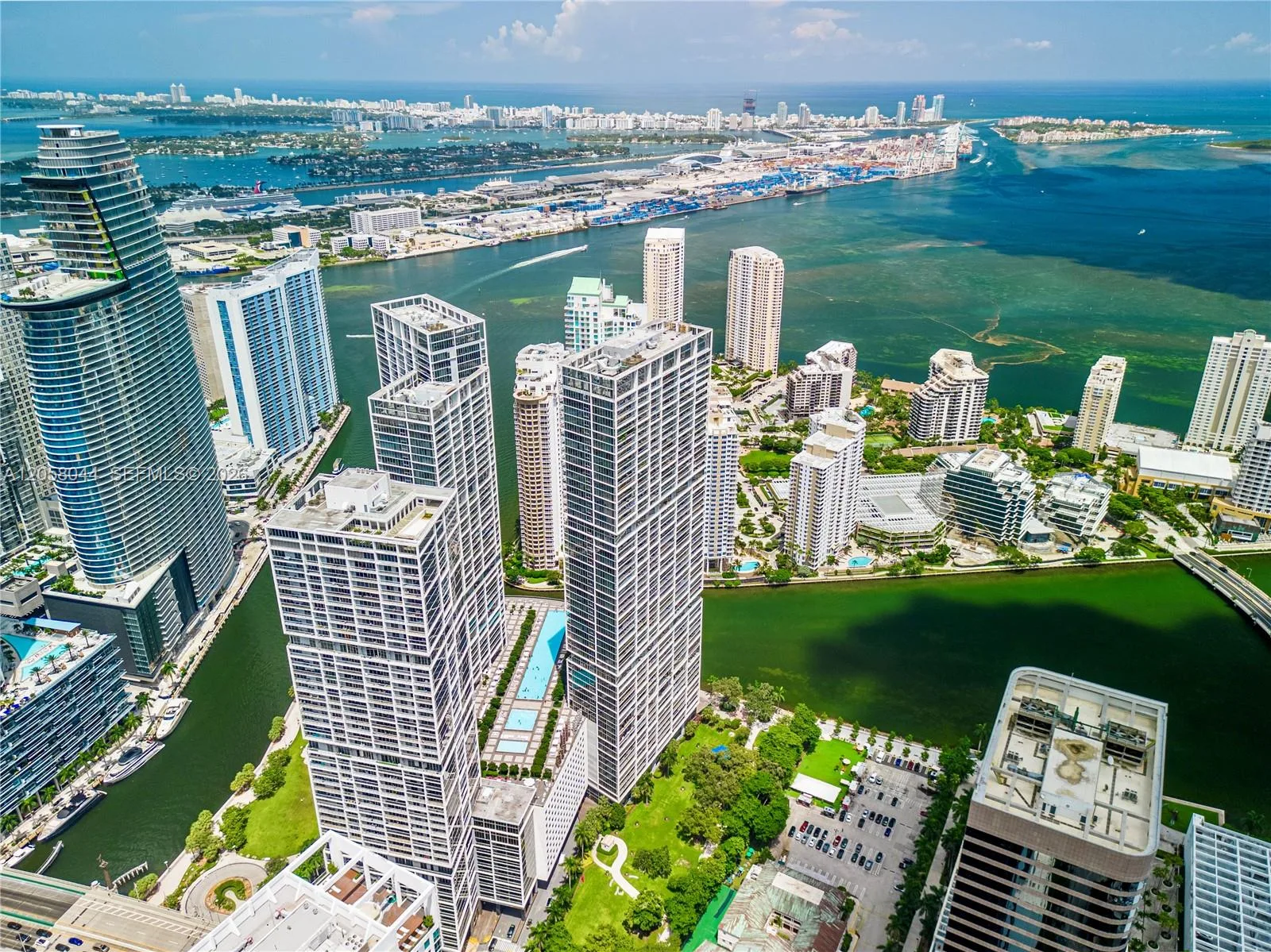475 Brickell Ave # 5013, Miami, FL 33131 photo 10