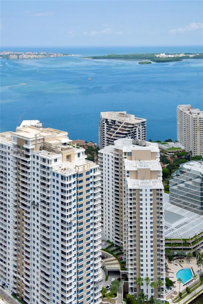 475 Brickell Ave # 5013, Miami, FL 33131 photo 11