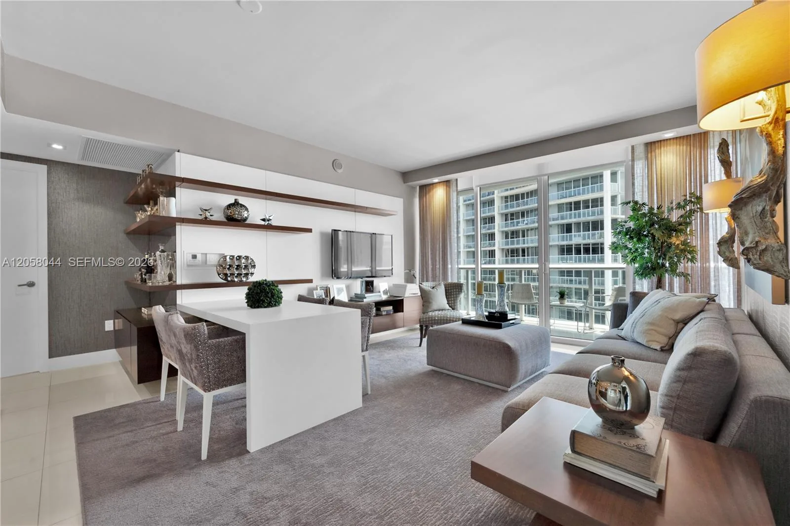 475 Brickell Ave # 5013, Miami, FL 33131 photo 4