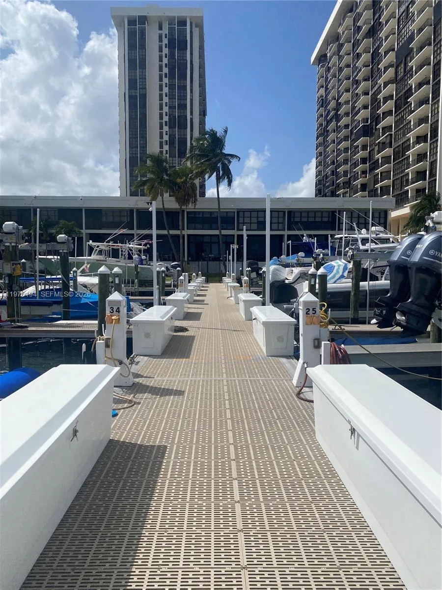1901 Brickell Ave Slip 29A, Miami, FL 33129 photo 5