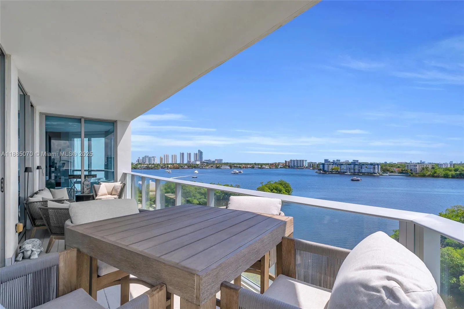 17111 Biscayne Blvd # 602, North Miami Beach, FL 33160 photo 12