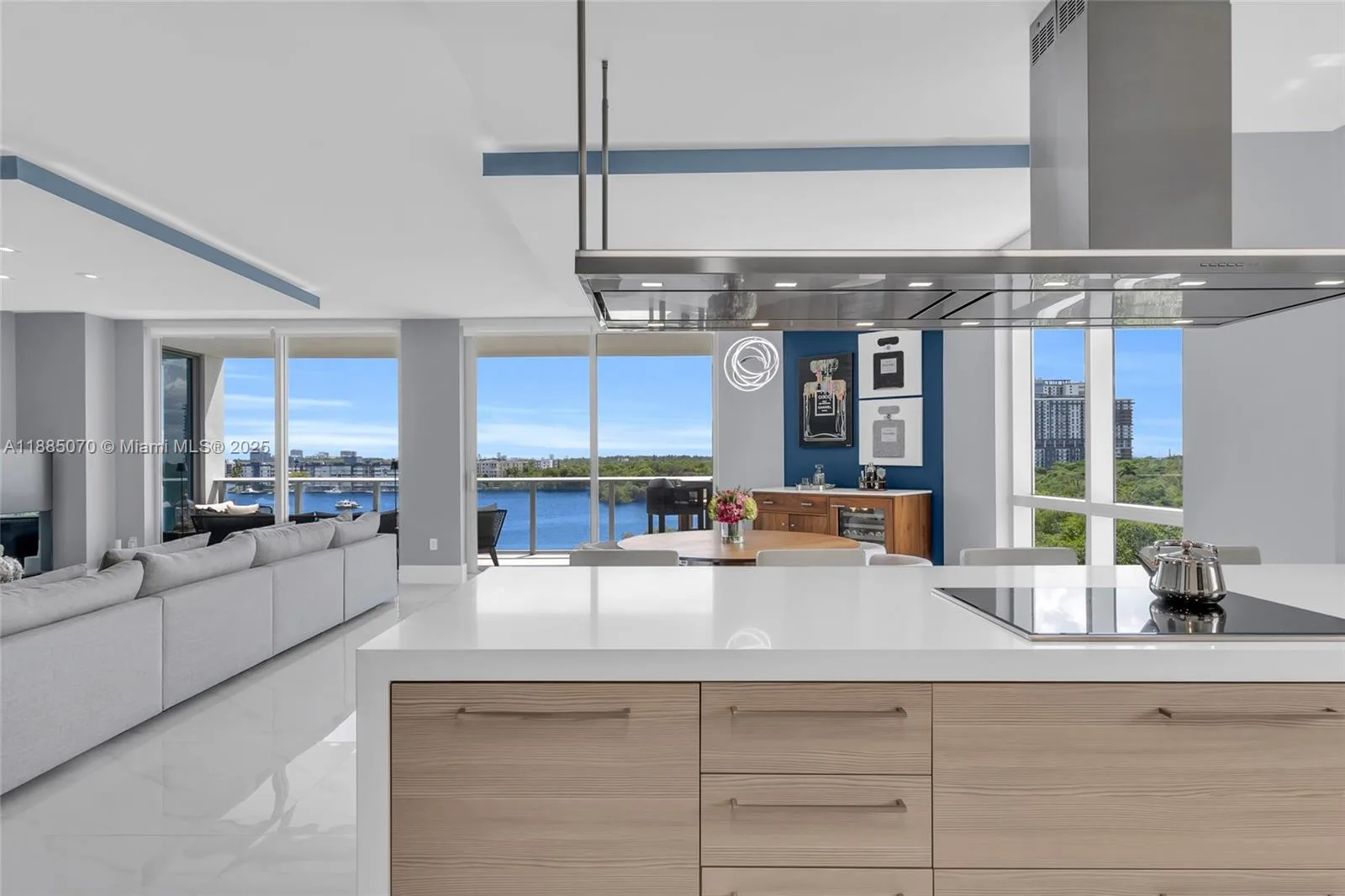 17111 Biscayne Blvd # 602, North Miami Beach, FL 33160 photo 8
