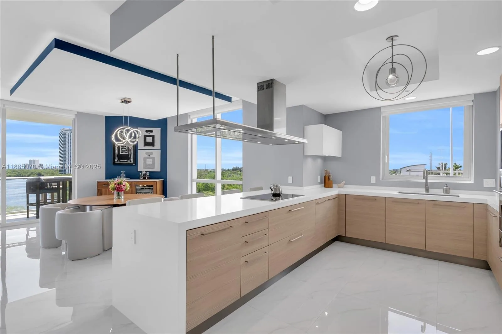 17111 Biscayne Blvd # 602, North Miami Beach, FL 33160 photo 9