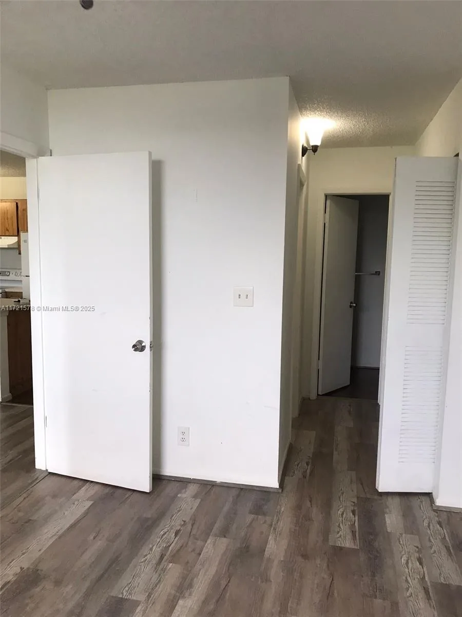 2701 Riverside Dr # 515-B, Coral Springs, FL 33065 photo 9