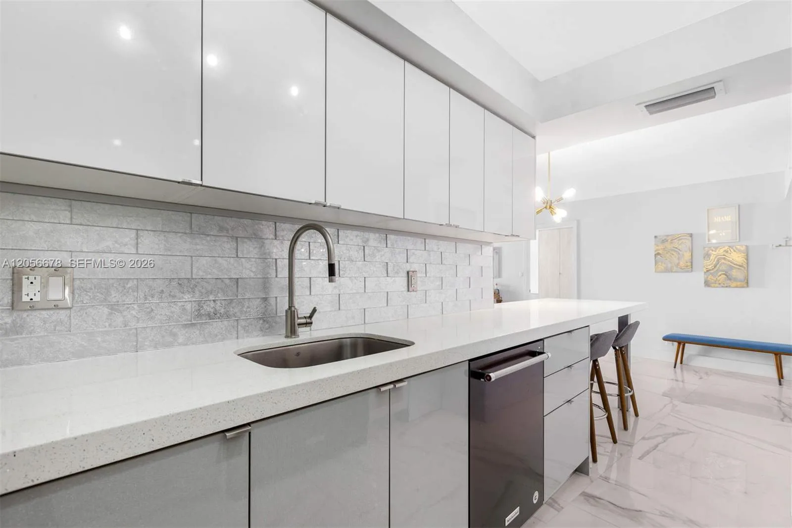 6039 Collins Ave # 1527, Miami Beach, FL 33140 photo 12