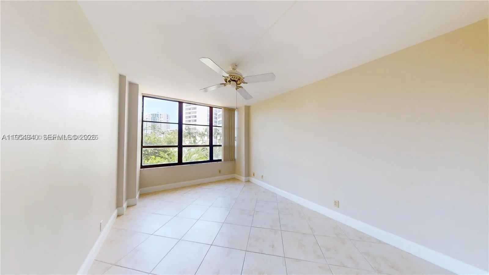 600 Three Islands Blvd # 219, Hallandale Beach, FL 33009 photo 11