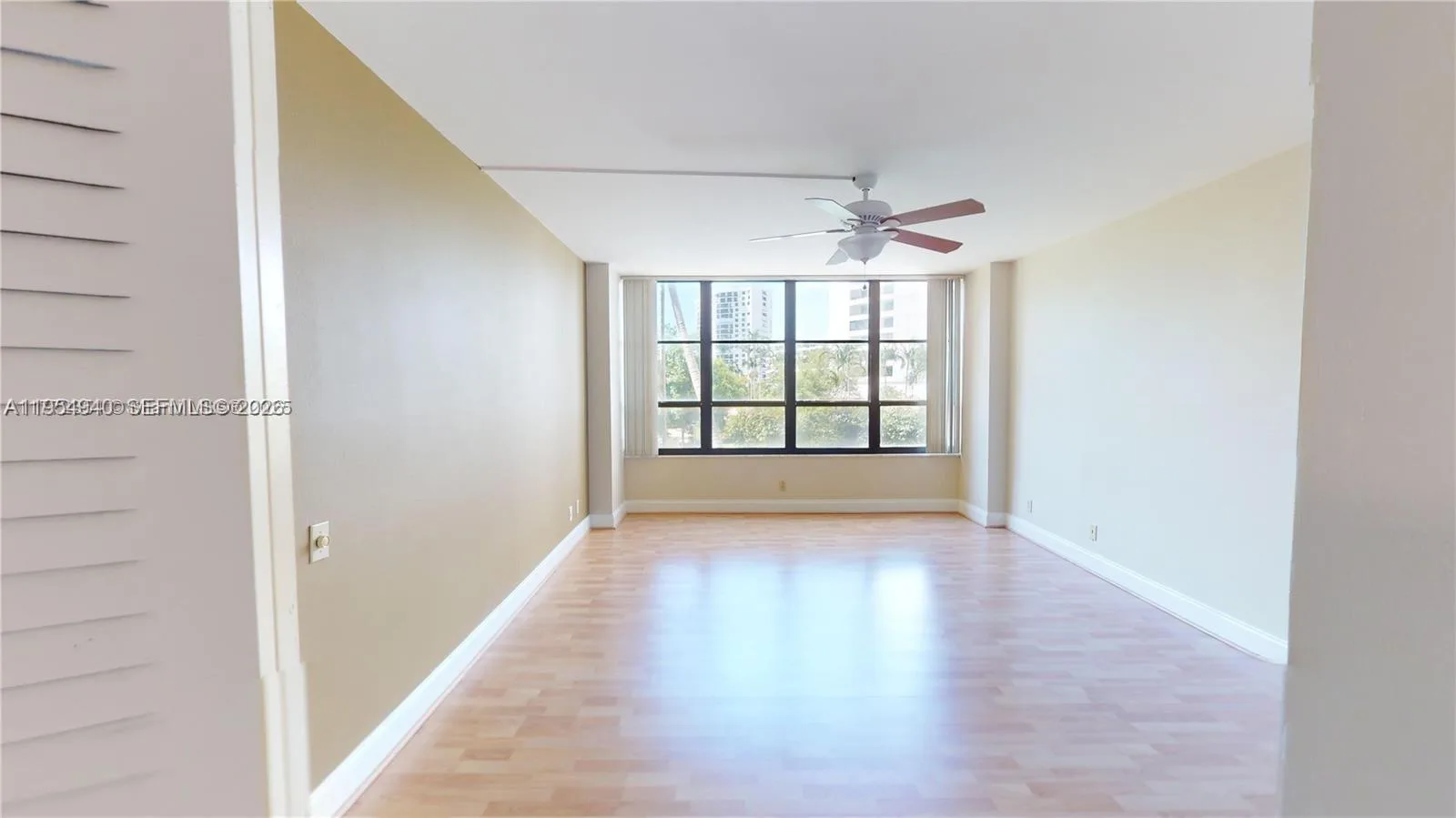 600 Three Islands Blvd # 219, Hallandale Beach, FL 33009 photo 12