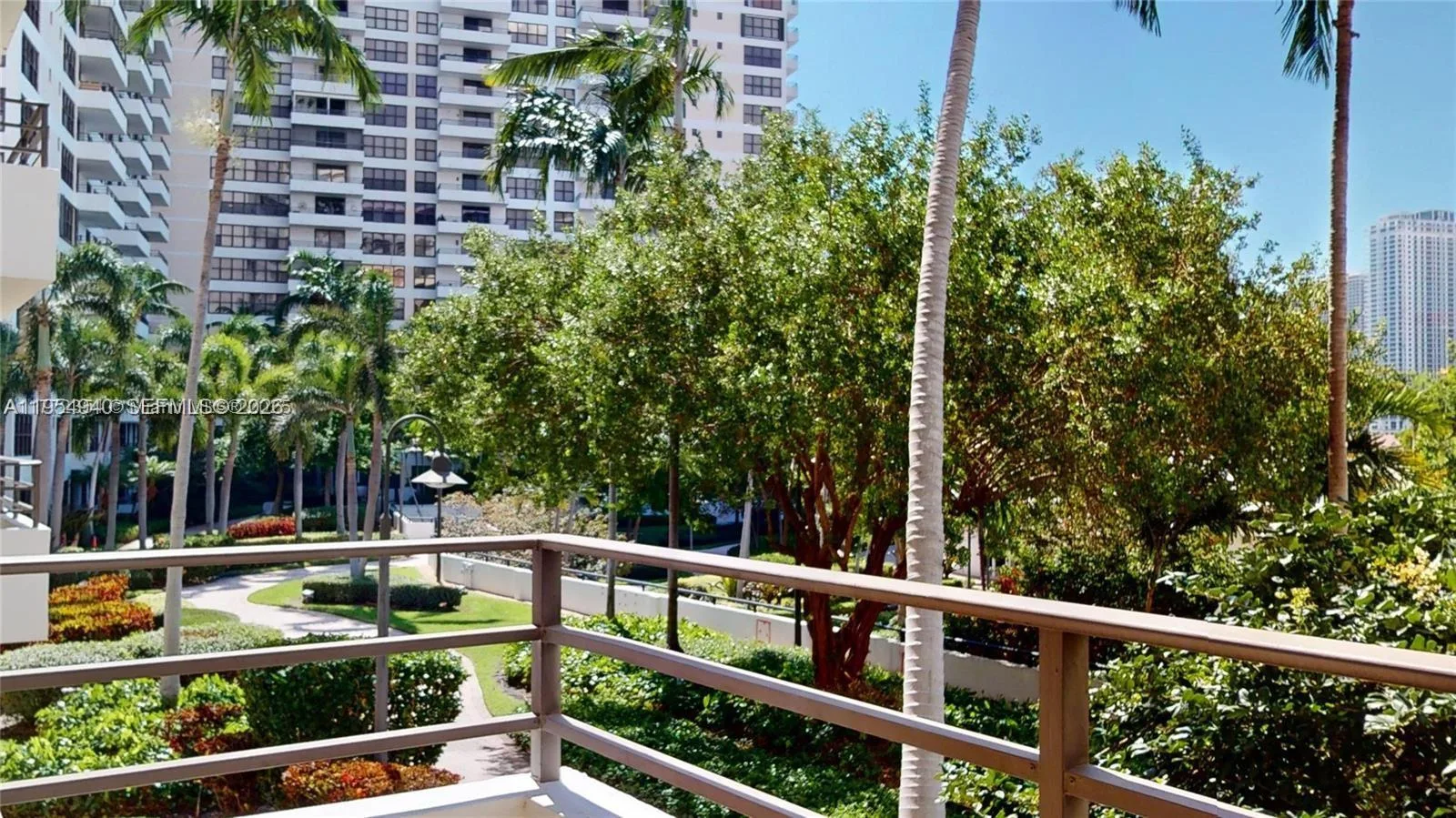 600 Three Islands Blvd # 219, Hallandale Beach, FL 33009 photo 8