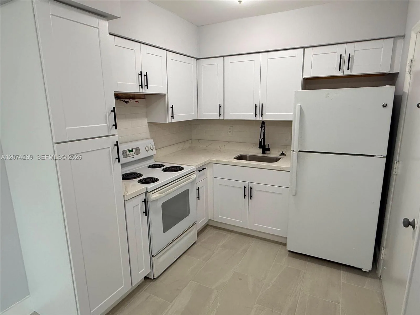 1824 Monroe St # 12, Hollywood, FL 33020 photo 2