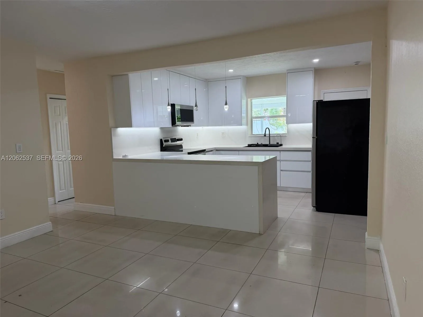 9016 NW 35th Ct, Miami, FL 33147