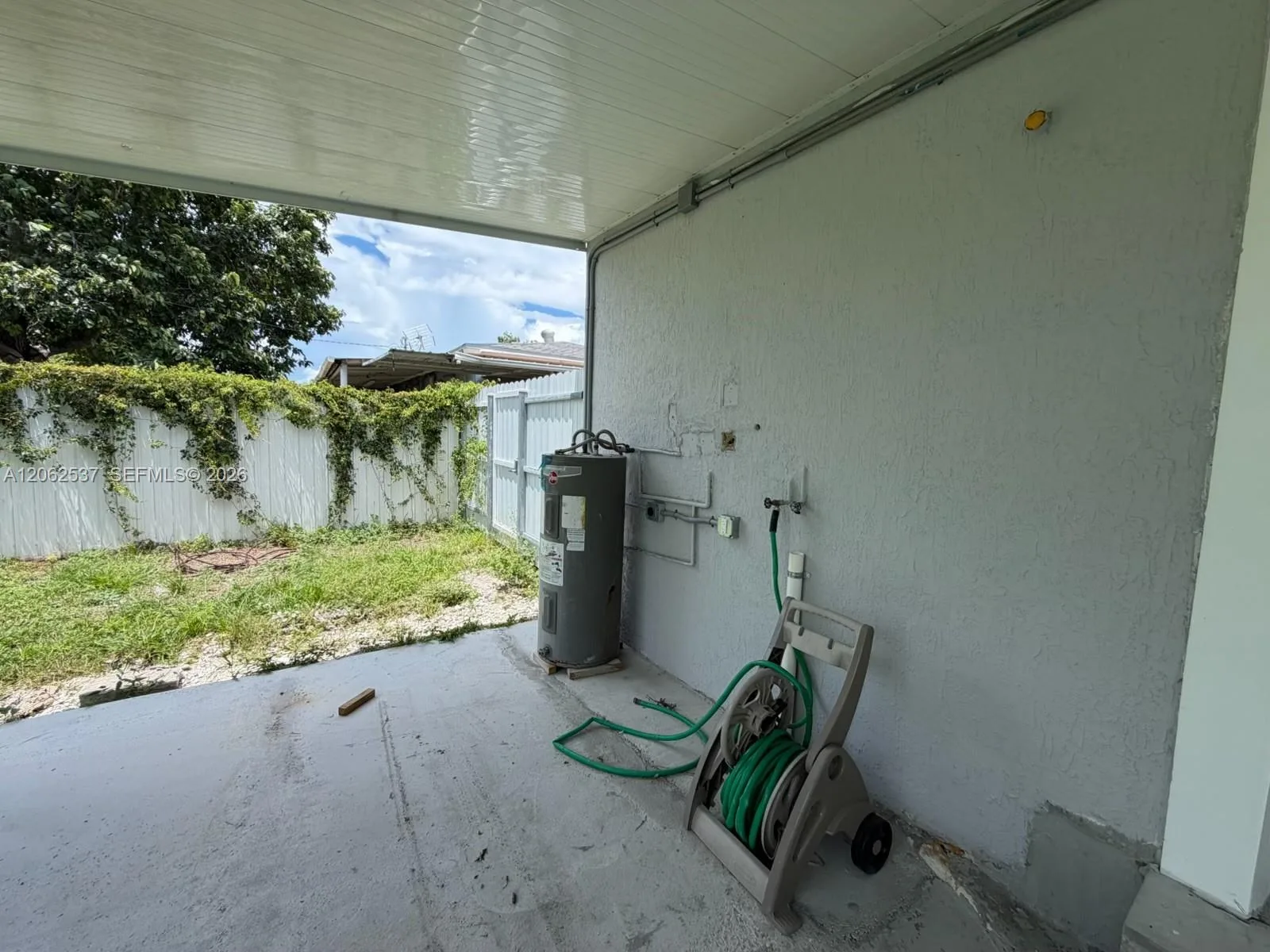 9016 NW 35th Ct, Miami, FL 33147 photo 11