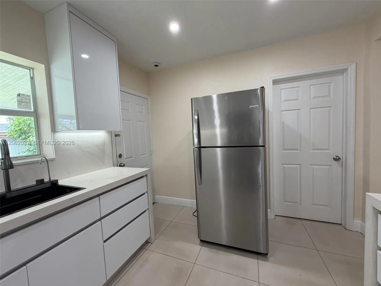 9016 NW 35th Ct, Miami, FL 33147 photo 7
