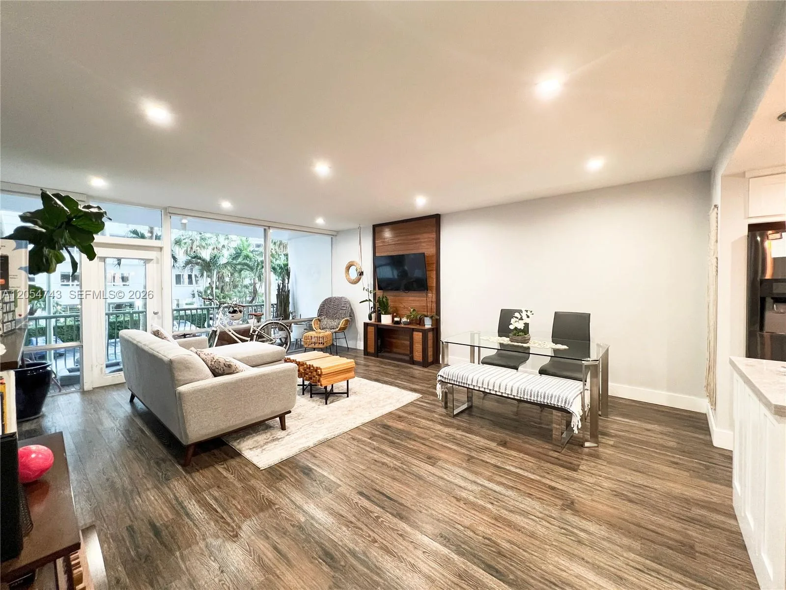 1408 Brickell Bay Dr # 212, Miami, FL 33131 photo 5