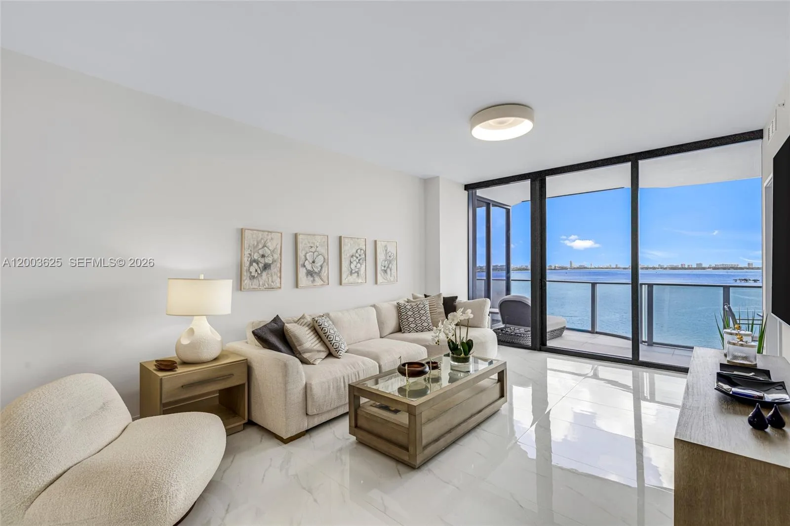 711 NE 23 # 704, Miami, FL 33137