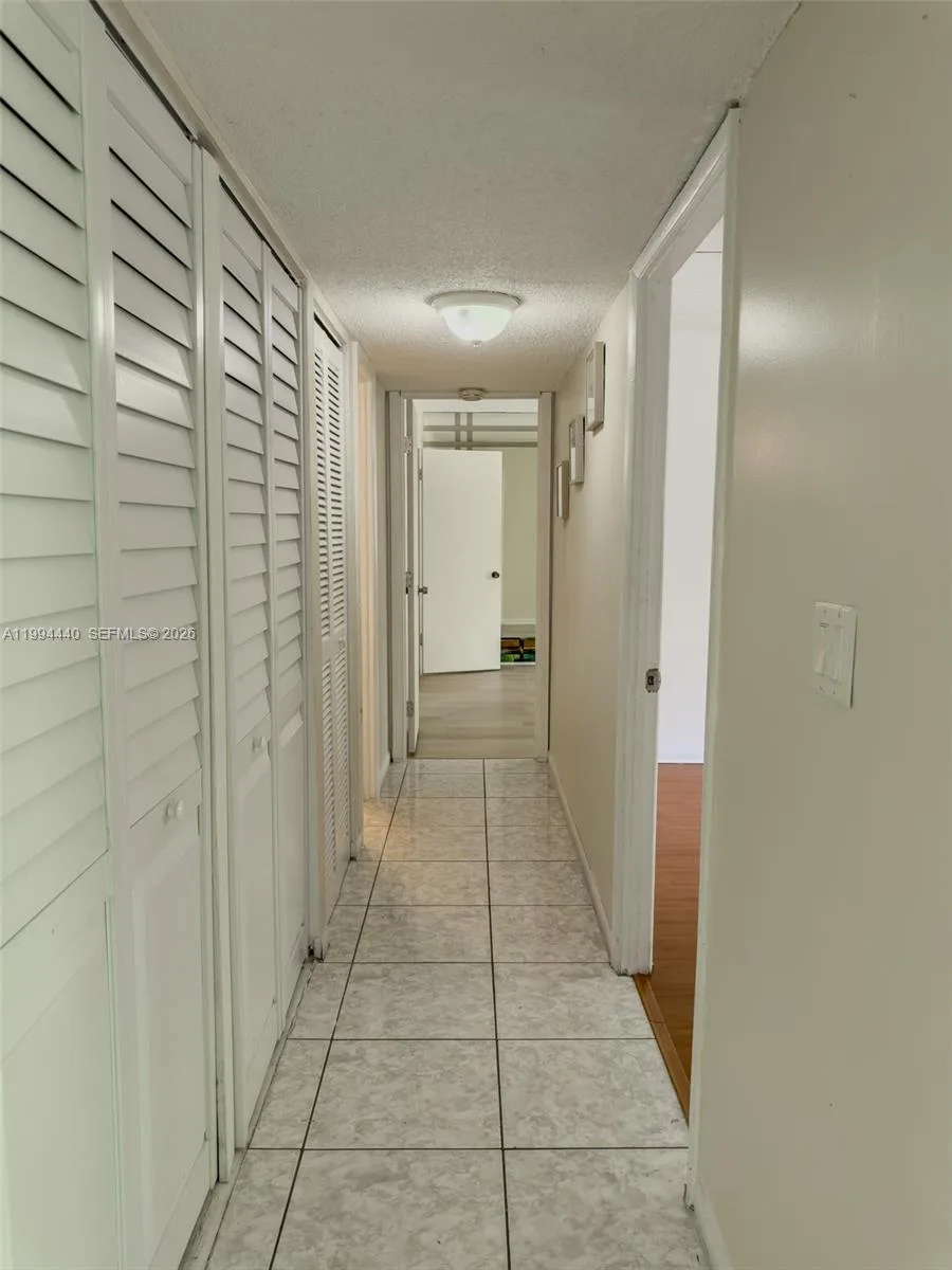 8411 NW 8th St # 301, Miami, FL 33126 photo 5