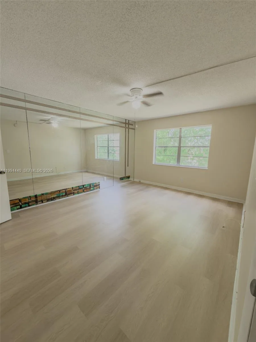 8411 NW 8th St # 301, Miami, FL 33126 photo 6